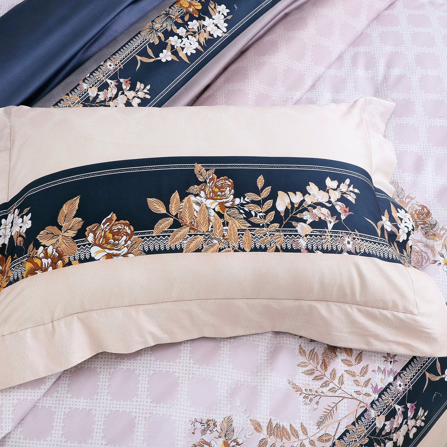 600 Thread Count Emrald Bedding