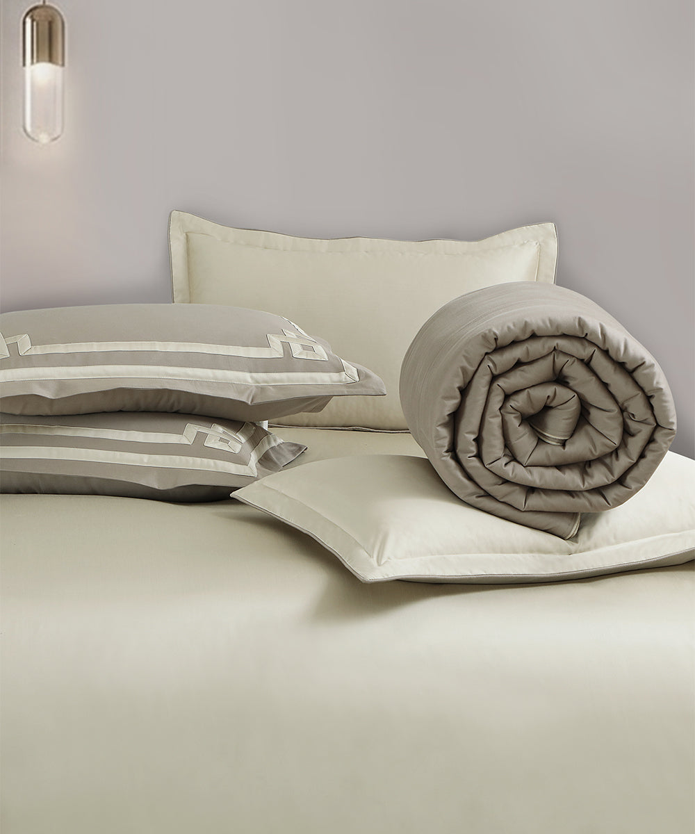 600 Thread Count Imperial Crest – Ivory Beige