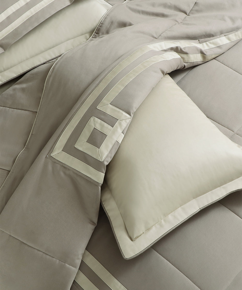 600 Thread Count Imperial Crest – Ivory Beige
