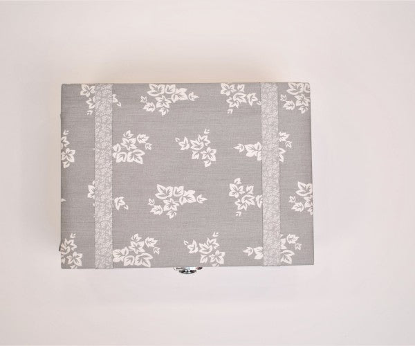 Dutch Print Silver Bloom Box Duvet Set